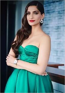 મેરેજ પહેલાં જોવા મળ્યો સોનમ કપૂરનો ગ્લેમરસ અંદાજ, જુઓ તસવીરો