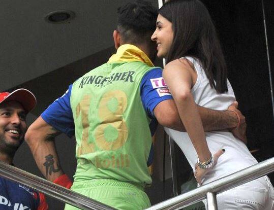 સૂત્રોના કહેવા મુજબ અનુષ્કા તેનો 30મો બર્થડે વિરાટ સાથે બેંગલુરુમાં મનાવશે. અનુષ્કા 1મેના રોજ 30 વર્ષની થઈ જશે. અનુષ્કા 24 એપ્રિલે બેંગલુરુ પહોંચી જશે.જે બાદ એક અઠવાડિયા સુધી વિરાટ સાથે રહેશે. જે પછી દોઢ મહિના માટે ઝીરોના શૂટિંગ માટે યુએસ જતી રહેશે.