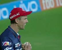 ન્યુઝીલેન્ડના ફાસ્ટ બોલરે ઝડપેલો વિરાટનો કેચ \'IPLનો શ્રેષ્ઠ કેચ\' ? કોહલી પોતે થઇ ગયો સ્તબ્ધ