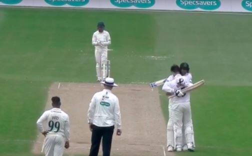 સસેક્સ વતી રમી રહેલા ઈશાંતે લીસ્ટરશર સામે રમાયેલી મેચમાં પ્રથમ ઇનિંગમાં 66 રન બનાવ્યા. જે તેનો ક્રિકેટના કોઇપણ ફોર્મેટમાં સર્વોચ્ચ સ્કોર છે. આ પહેલા ફર્સ્ટ ક્લાસ ક્રિકેટ અને લિસ્ટ-એ બંનેમાં તેનો શ્રેષ્ઠ સ્કોર 31 રન હતો.