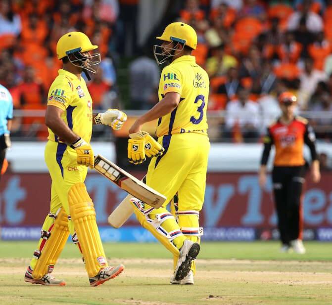 સુરેશ રૈના આઈપીએલમાં અત્યાર સુધી 14 વખત મેન ઓફ ધ મેચ બની ચુક્યો છે. આઈપીએલમાં ગેલ 20 વખત મેન ઓફ ધ મેચ બનીને ટોચ પર છે. તે પછી ડિવિલિયર્સ 16 વખત, વોર્નર અને રોહિત શર્મા 15-15 વખત આ ખિતાબ જીતી ચુક્યા છે.