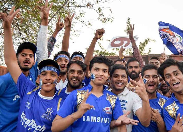 જયપુરમાં પણ મોટી સંખ્યામાં મુંબઈ ઈન્ડિયન્સના ફેન્સ હાજર રહ્યા હતા.