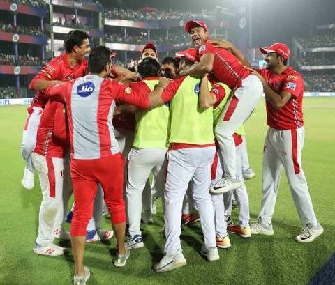 IPL 2018: દિલ્હીની વધુ એક હાર, કિંગ્સ ઇલેવન પંજાબ ટોપ પર IPL 2018: દિલ્હીની વધુ એક હાર, કિંગ્સ ઇલેવન પંજાબ ટોપ પર