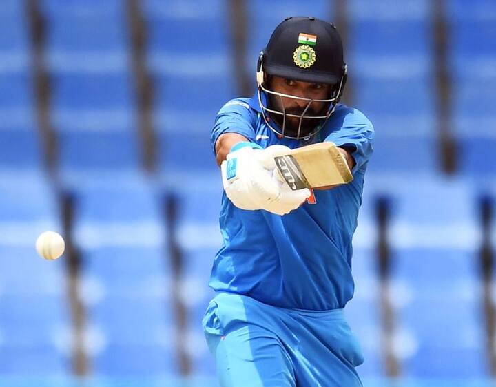 આઇપીએલની સૌથી શ્રેષ્ઠ ટીમ અંગે તેણે કહ્યું કે, ચેન્નાઇ સુપર કિંગ્સ સતત સારું પ્રદર્શન કરી રહી છે અને કોલકાતા નાઇટ રાઇડર્સ પણ સારું રમી રહી છે. મને લાગે છે કે આઇપીએલમાં આ બંને ટીમો સારી છે.