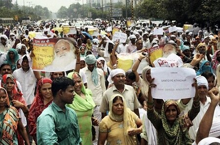 આસારામ આશ્રમમાં પિતરાઈ ભાઇઓ દીપેશ વાઘેલા અને અભિષેક વાઘેલાના રહસ્યમય રીતે થયેલા મોતના કેસમાં 10 વર્ષ બાદ ચીફ મેટ્રોપોલિટન મેજિસ્ટ્રેટ કોર્ટમાં પુરાવાના તબક્કા પર ચાલુ છે અને આ કેસની આગામી સુનાવણી 10 મેના રોજ હાથ ધરાશે. 