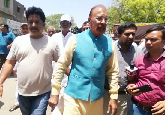 ડીજી વણઝારાએ વધુમાં જણાવ્યું હતું કે, આસારામ અને મારો શિષ્ય ગુરુનો સંબંધ છે. ડીજી વણઝારા જ્યારે પોલીસ અધિકારી તરીકે નોકરી કરતાં હતા ત્યારે પણ આસારામ બાપુને ઘણીવાર મળી ચૂક્યા છે. આસારામને દોષિત ઠેરવ્યા બાદ વણઝારા મોટેરાના આસારામ આશ્રમ પર પહોંચ્યા હતાં જ્યાં અનુયાયીઓને સાથે મુલાકાત પણ કરી હતી. 