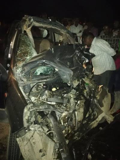 બંને ભાઈઓ કાર લઈને તલોદના રણાસણ પાસેથી પસાર થઈ રહ્યા હતા, ત્યારે ટ્રેક્ટર સાથે અકસ્માત થતાં કારનો કચ્ચરઘાણ નીકળી ગયો હતો અને બંનેના ઘટનાસ્થળે જ મોત થયા હતા. પોલીસે ઘટનાસ્થળે પહોંચી વધુ કાર્યવાહી હાથ ધરી હતી. 