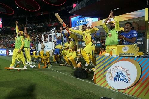 આ સાથે જ ચેન્નઈ રેકિંગમાં ટોપ પર પહોંચી ગયું છે. આ મેચમાં 34 બોલમાં અણનમ 70 રન ફટકારનાર ધોનીનું મહત્વનું યોગદાન રહ્યું હતું.