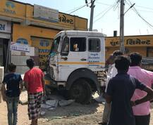 રાજકોટ હાઇવે પર ત્રિપલ અકસ્માત, એક લેડી કૉન્સ્ટેબલ સહિત ચાર લોકોના મોત- બે ગંભીર