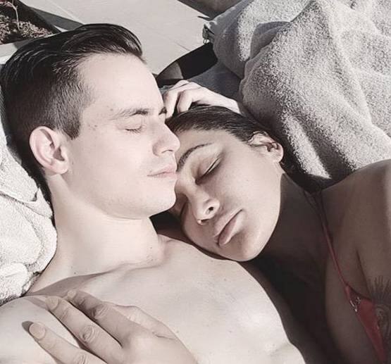 ઉલ્લેખનીય છે કે, સોફિયાએ 24 એપ્રિલ, 2017 એ વ્લાડ સ્ટેનેસ્કૂ સાથે લંડનમાં લગ્ન કર્યા હતા. તે પતિની સાથે હંમેશા સોશ્યલ મીડિયા રૉમાન્ટિક તસવીરો શેર કરતી હતી, જેના કારણે તે હંમેશા ટ્રૉલ પણ થતી હતી.