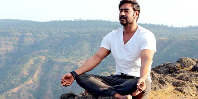 ખાસ કરીને ખેલાડીઓ અને યુવાનોમાં શારીરિક ગતિવિધિ દરમિયાન કાંડુ અને આંગળીઓની મૂવમેન્ટથી મસલ્સમાં ખેંચાણના કારણે કોહનીમાં સોજો આવી જાય છે. આ બિમારીને ટેનિસ એબ્લોના નામથી ઓળખવામાં આવે છે. 