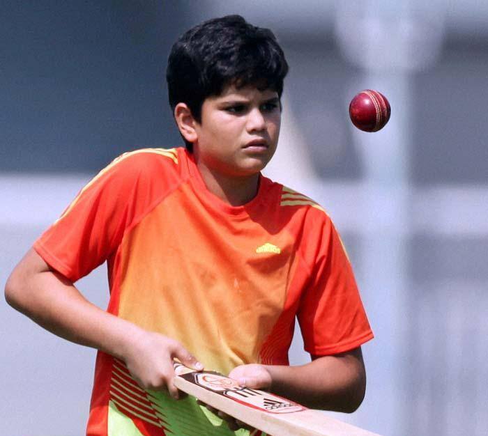 વર્ષ 2017માં ન્યૂઝીલેન્ડ વિરુદ્ધ વનડે સીરીઝ દરમિયાન તે ટીમ ઇન્ડિયાના બેટ્સમેનને પણ નેટ પ્રેક્ટિસ કરવી રહ્યો હતો. અર્જૂને શિખર ધવન અને વિરાટ કોહલીને પોતાની બૉલિંગથી ખુબજ પ્રભાવિત કર્યા હતા. 