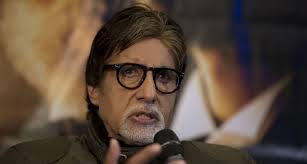 અમિતાભે પોતાના ટ્વિટર હેન્ડલ પર આ અંગે ફરિયાદ કરતા લખ્યું કે, અનુષ્કા, હું અમિતાભ બચ્ચન, મે તમને 1 મેના રોજ મેસેજ કર્યો હતો. પરંતુ તમારી તરફથી કોઇ જવાબ આવ્યો નહીં. બાદમાં તપાસ કરી તો જાણવા મળ્યું કે, તમે નંબર બદલી દીધો છે. ફરીથી જન્મદિવસની શુભેચ્છા. ગઇ રાત્રીએ આઇપીએલમાં સુંદર લાગી રહી હતી.