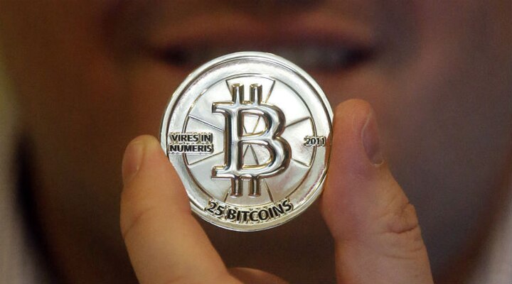 શૈલેશ ભટ્ટ પાસેથી રૂા.12 કરોડના બીટકોઈન પડાવી લેવાના મામલે સીઆઈડી ક્રાઈમે હાથ ધરેલી તપાસમાં એવું સામે આવ્યું છે કે, કિરીટ પાલડિયા શરૂઆતથી જ અમરેલી એલસીબીના પીઆઈ અનંત પટેલના સંપર્કમાં હતો. તે શૈલેષ ભટ્ટની સાથે કારમાં હતો અને તેણે પોલીસને તેમનું લોકશન આપ્યું હતું.