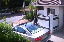 વડોદરાઃ નકલી ED ઓફિસર બનીને આવેલા ગઠિયા ક્યા ઉદ્યોગપતિની લક્ઝરીયસ કાર ઉઠાવી ગયા?