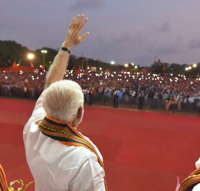 નવી દિલ્હીઃ 2019ની લોકસભા ચૂંટણી અગાઉ વડાપ્રધાન નરેન્દ્ર મોદીએ તેમના મંત્રાલયોને છેલ્લા 4 વર્ષ દરમિયાન કેટલી રોજગારી પેદા થઇ તેને લગતા આંકડા તૈયાર કરવા જણાવ્યું છે. વિવિધ મંત્રાલયોને સૂચના આપવામાં આવી છે કે તેમણે કરેલા પ્રોજેક્ટ્સ અને કાર્યક્રમોની વિગતો તૈયાર કરે અને તેમાંથી કેટલી રોજગારીનું નિર્માણ થયું તેના આંકડા આપે એવું આ અંગે જાણતા એક સૂત્ર દ્વારા જાણવા મળ્યું છે.