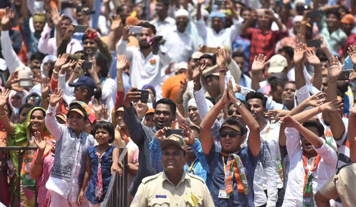 હિન્દુસ્તાન ટાઇમ્સના અહેવાલ મુજબ, મોદીએ વિવિધ પ્રોગ્રામ્સની જીડીપી પર કેટલી અસર થઇ તેની ગણતરી પણ આપવા જણાવ્યું છે. માહિતી આપનારે નિયમોને ટાંકીને પોતાની ઓળખ જાહેર નહિ કરવાનો આગ્રહ કર્યો છે. આ અંગે વડાપ્રધાન કાર્યાલયના પ્રવક્તા જગદીશ ઠક્કરનો સંપર્ક કરવાનો પ્રયત્ન કરવામાં આવ્યો પરંતુ તેમણે કોલનો જવાબ ન આપ્યો.