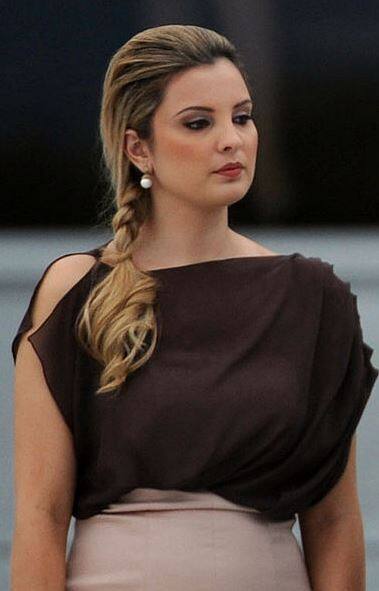 ચાલુ વર્ષે રિયો કાર્નિવલ દરમિયાન ખૂબ ચર્ચામાં રહેલી મજાકમાં મિશેલ ટેમરની તુલના લોહી પીતા પિશાચો સાથે કરવામાં આવી હતી.