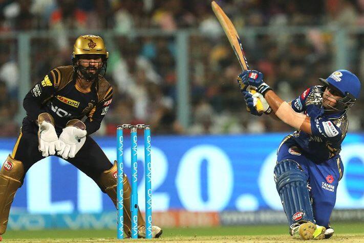 ઈશાને કુલદીપ યાદવની એક જ ઓવરમાં સતત 4 સિક્સ ફટકારી હતી. જેને જોઈ કેપ્ટન રોહિત શર્મા પણ હસવું રોકી શક્યો નહોતો.