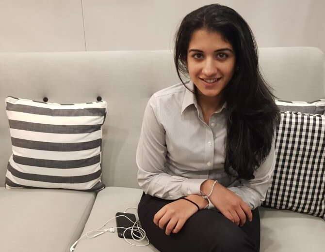  મોટાભાઈ આકાશ અને બહેન ઈશાની સગાઈની ઉજવણી હમણાં જ થઈ હતી. ત્યારે હવે મુકેશ અંબાણીના સૌથી નાના દીકરા અનંતે પસંદ કરેલ કન્યા માટે અંબાણી પરિવારે મંજૂરી આપી દીધી હોવાનું જાણવા મળે છે. ટૂંકમાં જ સત્તાવાર આ સંબંધની જાહેરાત પણ કરવામાં આવે તેવી શક્યતા છે. 