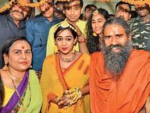 બાબાએ લાલુને આપી સ્વસ્થ રહેવાની ટિપ્સ, તો લાલુએ કહ્યું- એક ટ્રેનરનું પણ સેટિંગ કરાવી આપો