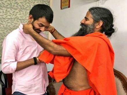 મુલાકાત દરમિયાન બાબાએ લાલુને સ્વાસ્થ્ય સાવવાની સલાહ આપી કઢી પીવાની અને અનુલોપ-વિલોપ, કપાલ ભાતિ તથા મંડૂકાસન કરવાની ટિપ્સ આપી હતી. 