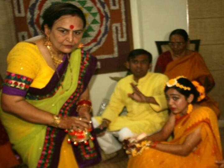 ઉલ્લેખનીય છે કે, બાબાએ તેજપ્રતાપ સાથે મુલાકાત કરી અને તેને ચેન ગિફ્ટ કરી હતી. બાબાએ કહ્યું હું મારો એક પ્રશિક્ષક મોકલીશ તે લાલુને યોગ કરાવશે. યોગ અને આયુર્વેદમાં કોઇપણ દુઃખને દુર કરવાની તાકાત રહેલી છે.