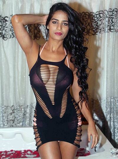  જો કે વર્ષ 2016માં ટીમ ઈન્ડિયા ટી-20 વર્લ્ડ કપ જીતી હતી ત્યારે સેમી ન્યૂડતો થઈજ હતી અને તેણે સોશલ મીડિયા પર તસવીરો પણ શેર કરી હતી.