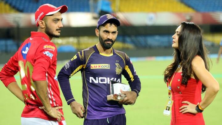 પ્રીતિએ તેમને જવાબ આપતાં કહ્યું કે, ટોસ બાદ શું ફેંસલો લેવામાં આવશે તેની રણનીતિ ટીમ બનાવે છે. જેમાં તેની કોઈ દખલગીરી નથી હોતી. ક્રિકેટ પ્રેમી સિંધિયાએ કહ્યું કે, જો હું જગ્યાએ હોત તો પ્રથમ બેટિંગ કરત.