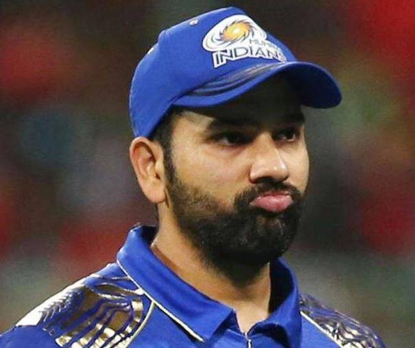 ટુર્નામેન્ટમાં ત્રીજી વખત રોહિત શર્મા 0 રન પર આઉટ થયો હતો. ગોલ્ડન ડકની સાથે જ રોહિત શર્માના નામે એક એવો રેકોર્ડ નોંધાઇ ગયો છે, જેને તે ક્યારેય યાદ રાખવા નહીં માંગે.