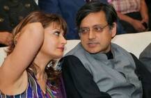 સુનંદા પુષ્કર કેસઃ દિલ્હી પોલીસે શશિ થરૂરને બનાવ્યો આરોપી, દાખલ કરી 3000 પેજની ચાર્જશીટ