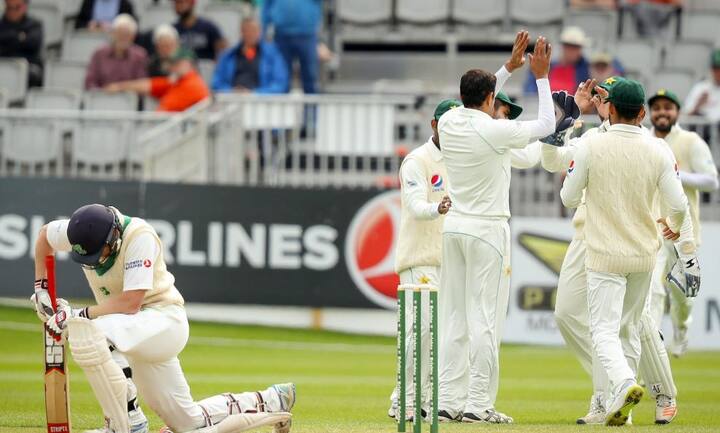 આયરલેન્ડની ટીમે બીજી ઈનિંગમાં સારી શરૂઆત કરી હતી. પ્રથમ વિકેટ માટે એડ જાયસ અને કેપ્ટન વિલિયમ પોર્ટરફિલ્ડે 69 રન બનાવ્યા હતા.