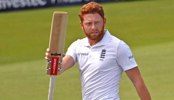 બટલરની ટીમમાં બેટ્સમેન તરીકે પસંદગી થઈ હોવાથી બેયરસ્ટો ટીમમાં વિકેટકિપર તરીકે ચાલુ રહેશે. સમરસેટના સ્પિનર ડોમિનિક બેસની ટેસ્ટ ટીમમાં પ્રથમ વખત પસંદગી કરવામાં આવી છે.