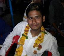 દસમા ધોરણની પરીક્ષામાં નાપાસ વિદ્યાર્થીનો પરીવારે વરઘોડો કાઢ્યો, મીઠાઈ વહેંચી, ફટાકડા ફોડ્યા, કારણ જાણીને ચોંકી જશો