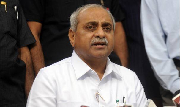 સાથે એ પણ કહ્યું કે, રાજ્યમાં અકસ્માતગ્રસ્તો ને જો કોઈ હોસ્પિટલ તાત્કાલિક સારવાર નહીં આપે તો તેની સામે સરકાર પગલાં ભરશે. સાથે સારવારના ખર્ચનું વ્યાજબીપણા અને દરની પણ ચકાસણી કરવામાં આવશે. 