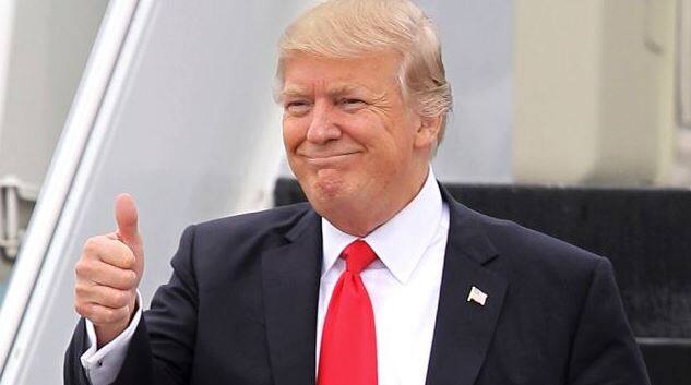 ટ્રમ્પે કહ્યું કે, કેલિફોર્નિયાના કાયદા ગેરકાયદેસર પ્રવાસીઓ, ડ્રગ માફિયા અને હિંસક લૂંટારુઓના સમુદાયોને છોડી દેવા મજબૂર કરે છે. લોકોને કાનૂની રીતે યોગ્યતાના આધારે અમેરિકામાં પ્રવેશ આપવામાં આવે તેમ અમે ઈચ્છીએ છીએ.