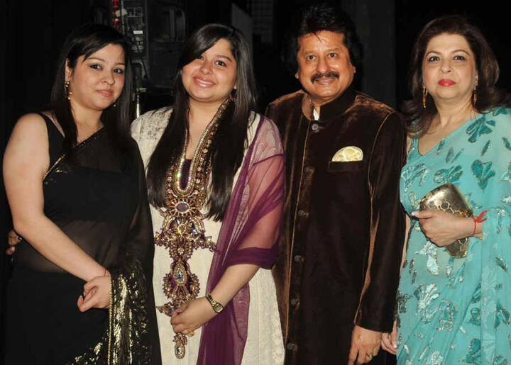 આ સમયગાળા દરમિયાન પંકજના ત્રણ આલ્બમ રિલીઝ થયા અને ગાયકી દુનિયામાં તેઓ જાણીતા થઈ ગયા. જે બાદ તેમણે ફરીદાના પપ્પા સમક્ષ લગ્નનો પ્રસ્તાવ રાખ્યો. જેને ફરીદાના પિતાએ માન્ય રાખ્યા બાદ બંનેએ લગ્ન કરી લીધા.