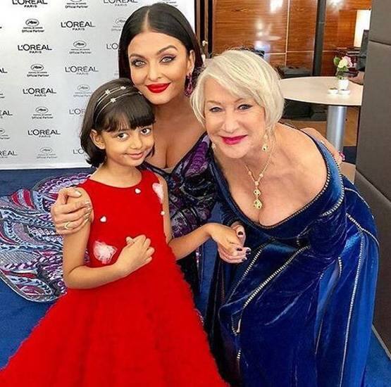 જણાવી દઈએ કે ગયા વર્ષે કાન્સમાં પર્પલ લિપસ્ટિકનો ઉપયોગ કર્યો હોવાથી પણ ઐશ્વર્યા ટ્રોલ થઈ હતી. એમનો આ સોશિયલ એક્સપેરિમેન્ટ કેટલાય લોકોને નહોતો પચ્યો.