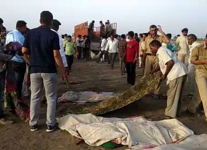 આ ઘટનાની જાણ થતાં જ તંત્ર દ્વારા બચાવ કામગીરી હાથ ધરવામાં આવી છે. આ અકસ્માત બાદ ટ્રક ડ્રાઇવર ઘટના સ્થળેથી ફરાર થઇ ગયો છે. 