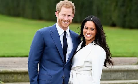 આજે પ્રિન્સ હેરી અને મેગન માર્કલના Royal wedding, શાહી પરીવારની આવી છે તસવીરો આજે પ્રિન્સ હેરી અને મેગન માર્કલના Royal wedding, શાહી પરીવારની આવી છે તસવીરો