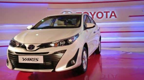 ટોયોટા યારિસનો મુકાબલો મારુતિ સુઝુકી સિયાઝ, હોન્ડા સિટી, હ્યુન્ડાઇ વર્ના સાથે થશે.