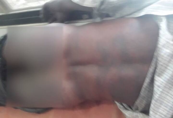  મૃતક મુકેશભાઇ વાણીયા બે ભાઇમાં મોટા હતા, તેમના નાનાભાઇ પિન્ટુભાઇ વાણીયા અમદાવાદ રહે છે. ભાઇની હત્યા થયાની જાણ થતાં જ પિન્ટુભાઇ રાજકોટ દોડી આવ્યા હતા. પિન્ટુભાઇએ જણાવ્યું હતું કે, મુકેશભાઇની હત્યાથી તેમના પત્ની અને સંતાનો નોંધારા બની ગયા છે, ત્યારે રાજ્ય સરકાર દ્વારા યોગ્ય સહાય કરવામાં નહીં આવે તો પોતે સિવિલ હોસ્પિટલમાં જ ઝેરી દવા પી આત્મવિલોપન કરશે.