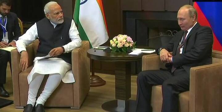 પીએમ મોદીએ કહ્યું કે ‘રાષ્ટ્રપતિ વ્લાદિમીર પુતિન મારા નજીકના મિત્ર પણ છે. સોચિમાં અનૌપચારિક મુલાકાત માટે આમંત્રણ આપવા બદલ તેમનો આભાર.’