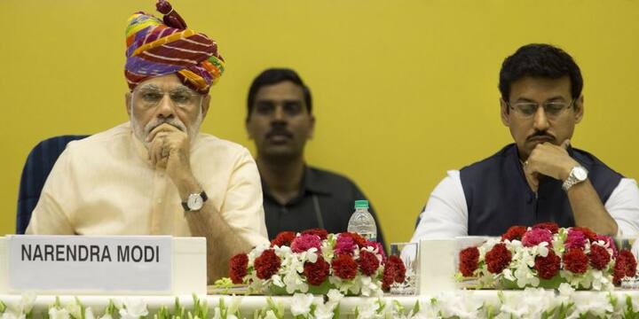 રાઠોર મોદીની નજીક માનવામાં આવે છે.