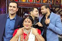 કૉમેડિયન કપિલની દાદીએ આ ક્રિકેટરોને કરી Kiss, જુઓ તસવીરો