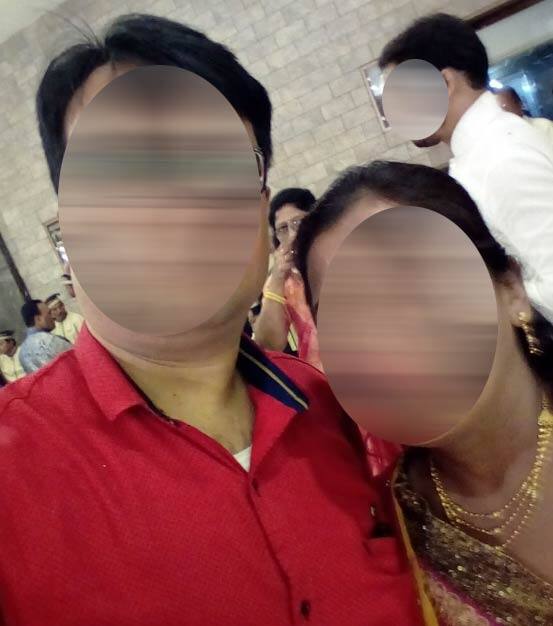 પરેશભાઈએ જણાવ્યું હતું કે, એક રાતે કામિની વોટ્સએપ પર ચેટ કરતી હતી. ત્યારે તેમણે તેનો ફોન માંગ્યો હતો. જોકે, તેણે ફોન આપવાનો ઇનકાર કરતાં પરેશને શંકા જાગી હતી અને તેણે ફોન ઝૂંટવીને લઈ લીધો હતો. આ પછી તેણે મોબાઇલ ચેક કરતાં તેમણે કેટલાય યુવકો સાથે પત્નીની ચેટ જોવા મળી હતી. જેમાં તે બીભત્સ વાતો કરતી હતી અને તેના બીભત્સ ફોટા પણ તેણે મોકલ્યા હતા. 