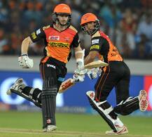 IPL 2018 ફાઇનલઃ વોટ્સનના વાવાઝોડામાં ઉડ્યું હૈદરાબાદ, ચેન્નાઈ બન્યું ત્રીજી વખત ચેમ્પિયન