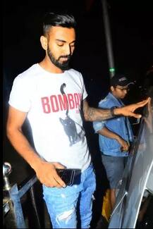 ભારતીય ટીમના સ્ટાર ક્રિકેટર સાથે ડેટિંગને લઈ આ હોટ એક્ટ્રેસે શું કર્યો ખુલાસો, જાણો વિગત