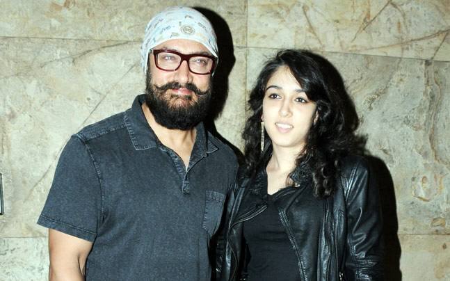 ટ્રોલર્સનું કહેવું છે કે રમઝાનના મહિનામાં આમિર ખાને આ પ્રકારની તસવીર પોસ્ટ કરવી જોઇતી નહોતી. કેટલાક લોકો પિતા અને દીકરીની બોન્ડિંગ પર આપતિજનક કોમેન્ટ્સ કરી રહ્યા છે. કેટલાક યુઝર્સે લખ્યુ કે, રમઝાનના મહિનામાં ઇરાએ યોગ્ય કપડા પહેરવા જોઇતા હતા. જોકે, કેટલાક યુઝર્સે ટ્રોલર્સને જવાબ આપ્યો હતો. 