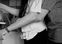 અમદાવાદ: યુવકે યુવતીને પાછળથી પકડીને કરી અશ્લિલ હરકત પછી યુવતીએ શું કર્યું......